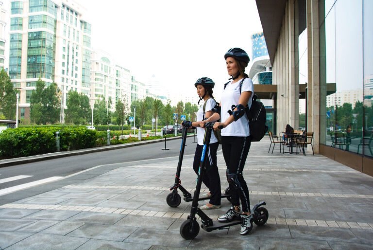 ScootSleek: Chic and Efficient Mobility